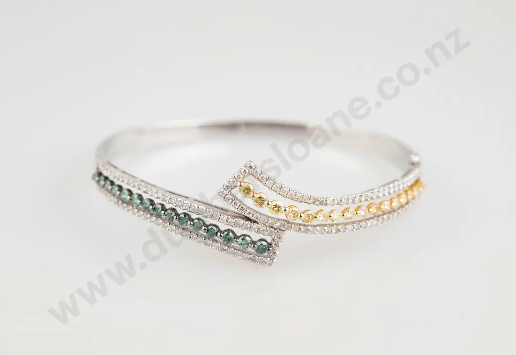 18ct 96stone Fancy Diamond Hinged Snap Bangle Image 1++
