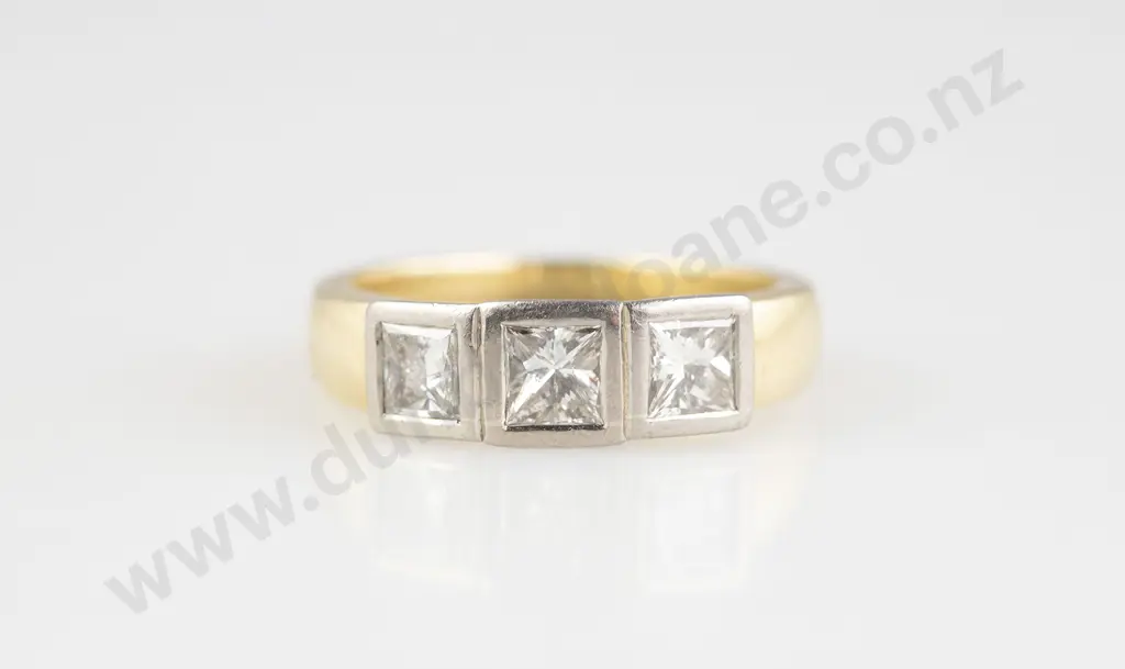 18ct Three Stone Diamond Bridge Ring Image 1++