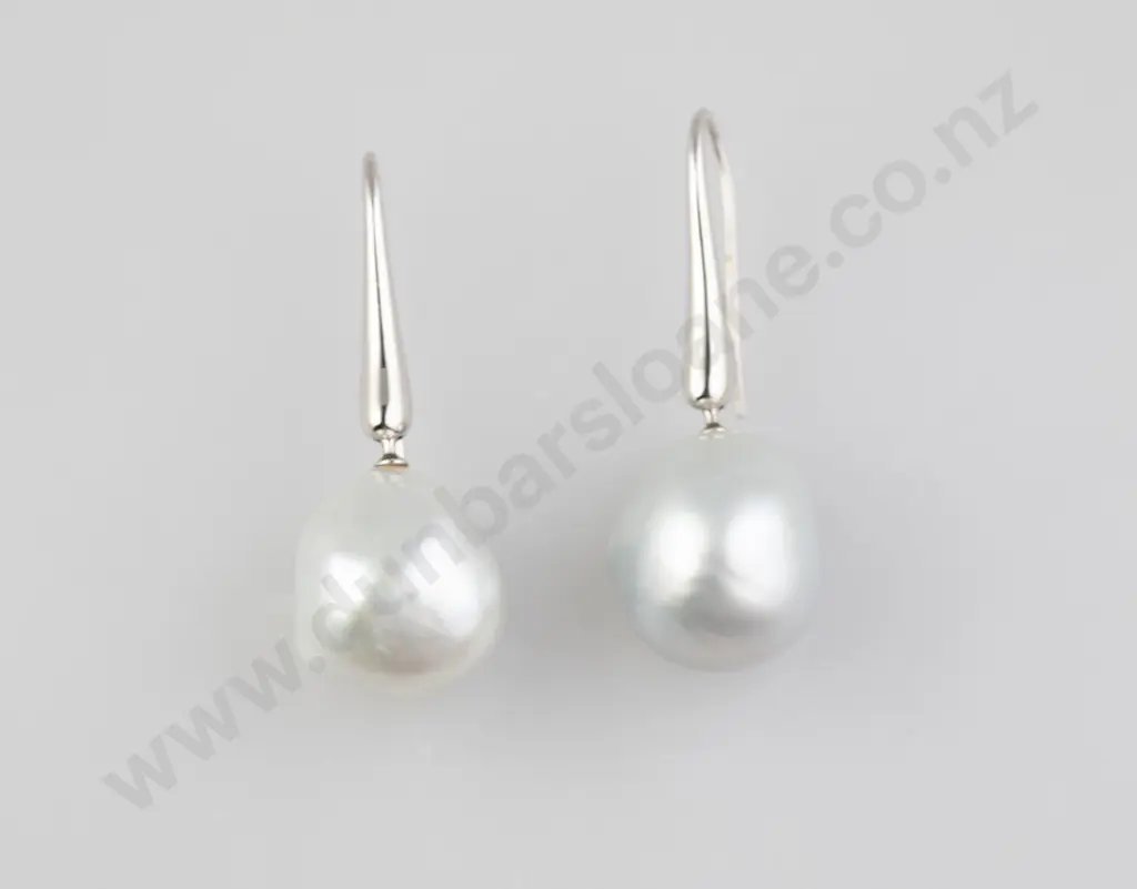 18ct White Gold Pair Autore South Sea Pearl Pendant Earrings Image 1++