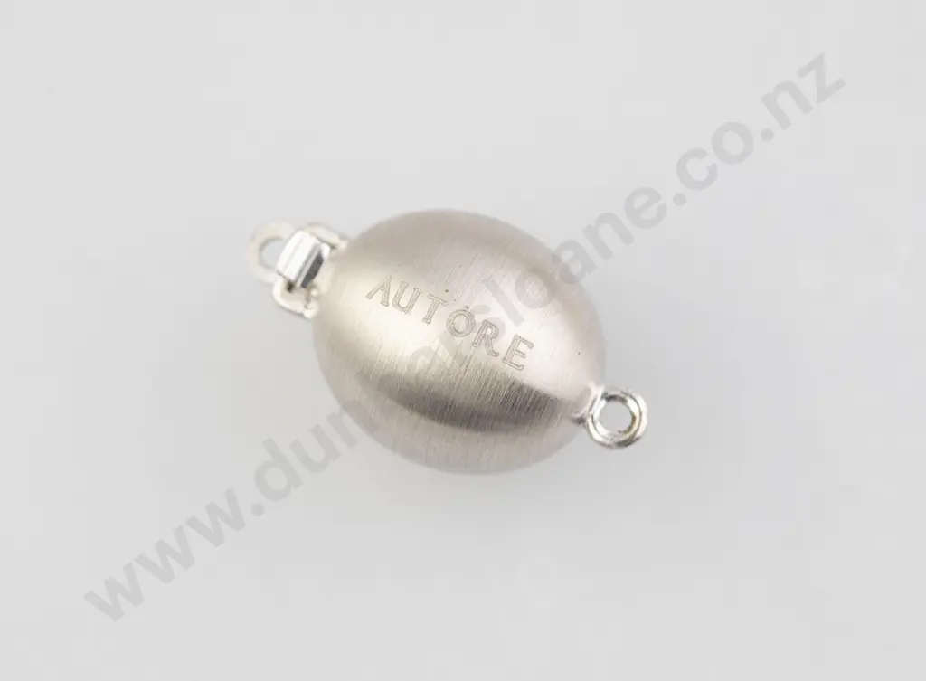 18ct White Gold Autore Pearl Clasp Image 1++