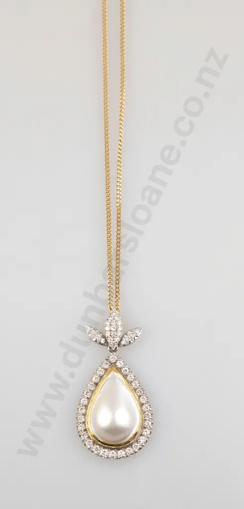 9ct White Gold Mabe Pearl and Diamond Pendant Image 1++