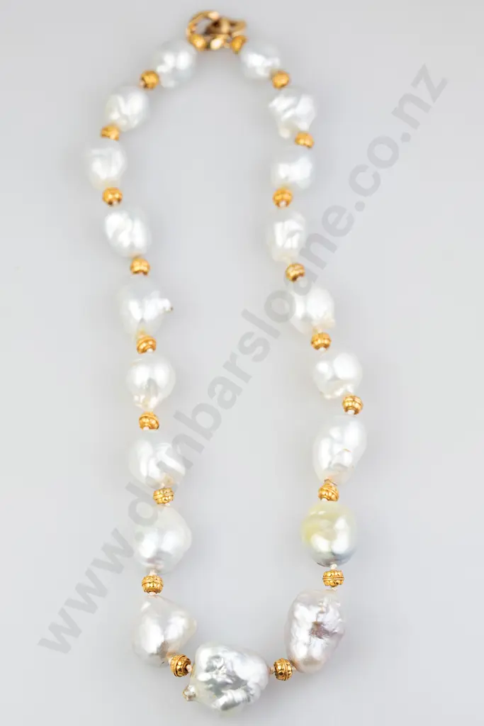 18ct Single Strand Freshwater Pearl Necklace Image 1++