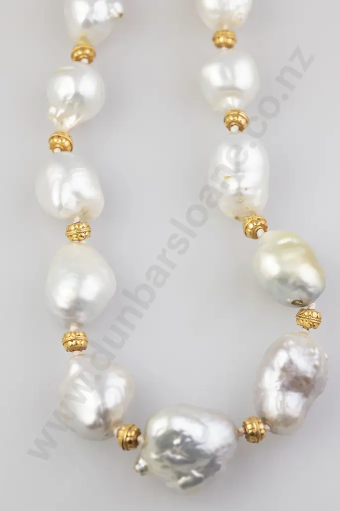 18ct Single Strand Freshwater Pearl Necklace Image 1++