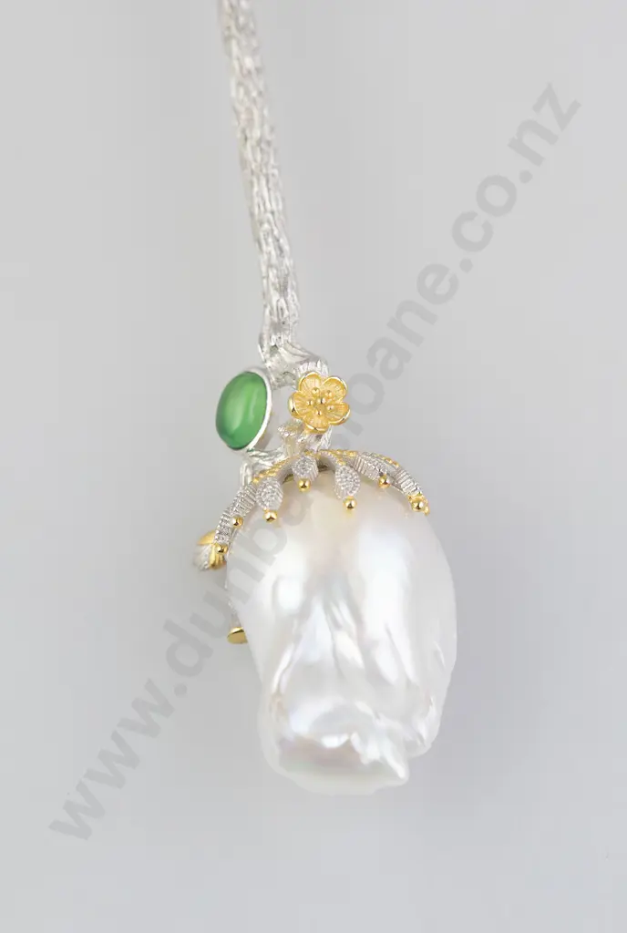 S/S Fancy Large Fresh Water Pearl Hair Pin Image 1++