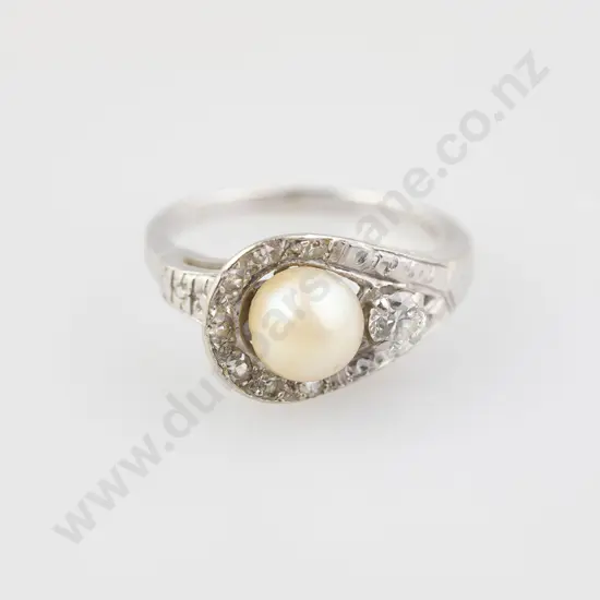 14ct White Gold Single Pearl and Diamond Cluster Ring