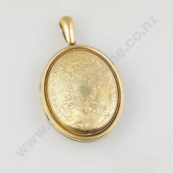 Late Victorian 18ct Oval Photo Locket