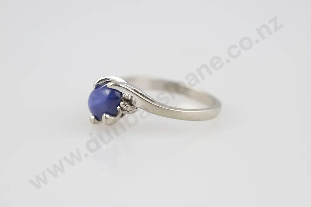 14ct White Gold Single Star Sapphire Ring Image 1++