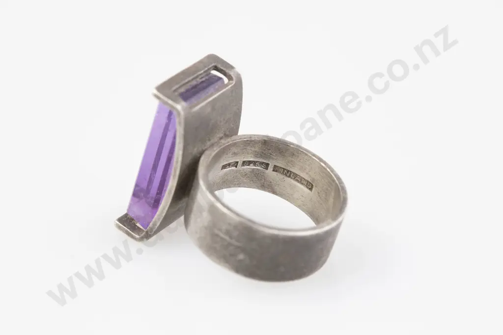 Finnish .925 Modern Design Single Amethyst Ring Image 1++