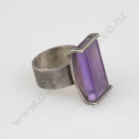 Finnish .925 Modern Design Single Amethyst Ring