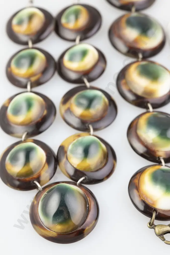 Pacific Island Simulated Tortoise and Operculum (Cats Eye) Jewellery Image 1++