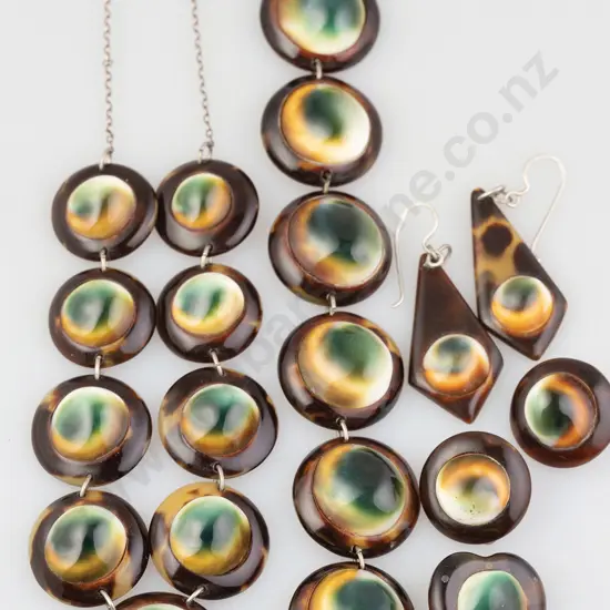 Pacific Island Simulated Tortoise and Operculum (Cats Eye) Jewellery