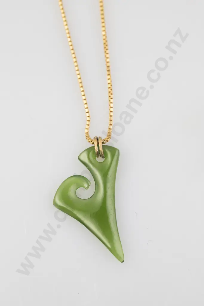 NZ Greenstone Pendant Image 1++