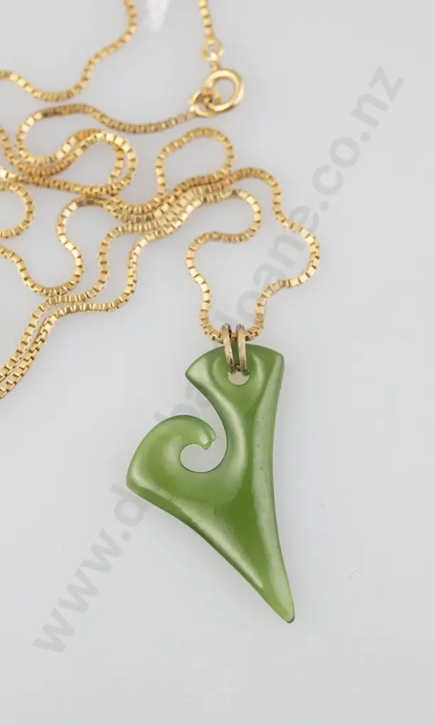 NZ Greenstone Pendant Image 1++