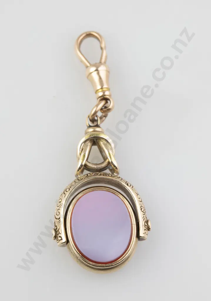 9ct Gold Framed Swivel Fob Image 1++