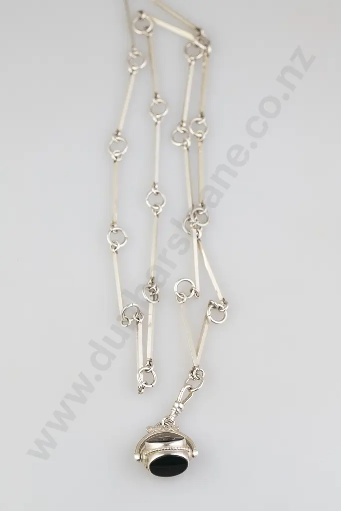 .925 Triple Panel Swivel Fob Image 1++
