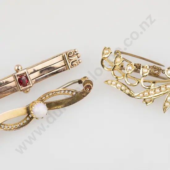 Edwardian 15ct Seed Pearl Floral Spray Bar Brooch