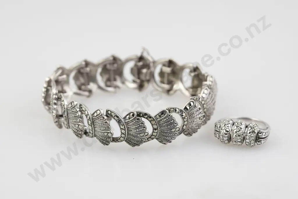 Vintage S/S Marcasite Bracelet Image 1++