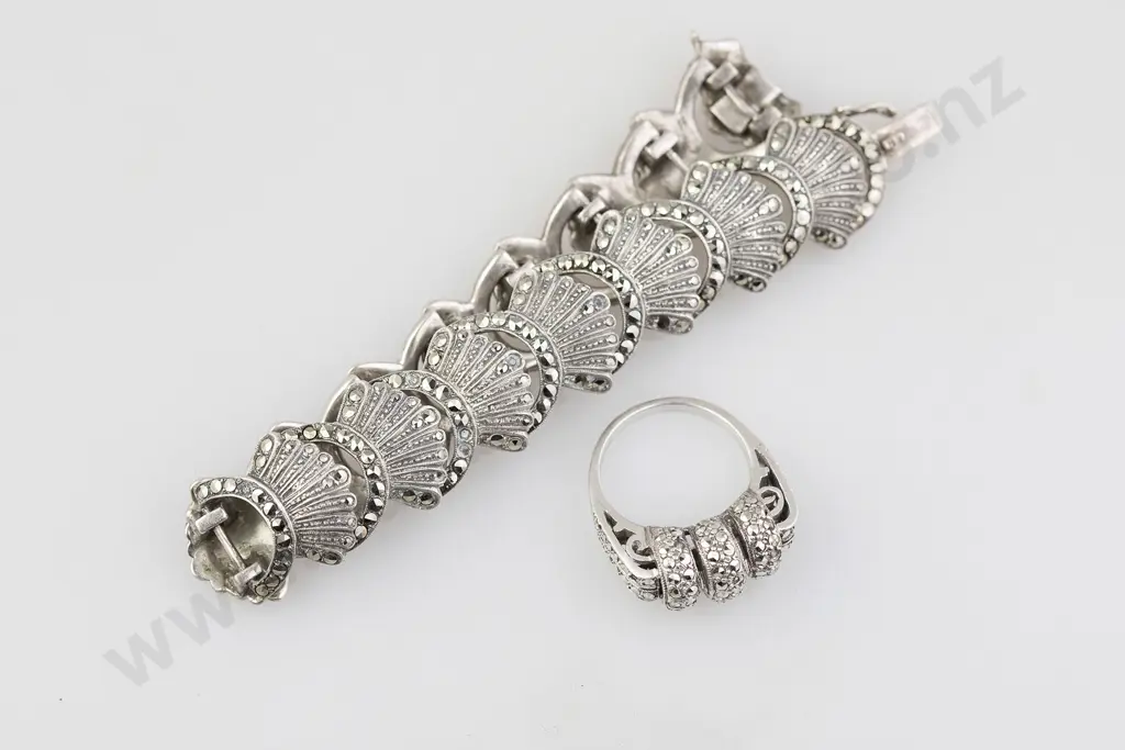 Vintage S/S Marcasite Bracelet Image 1++