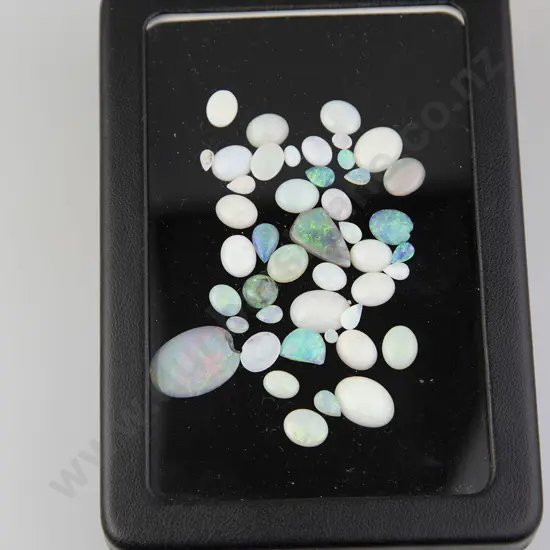 Collection Unmounted Opals