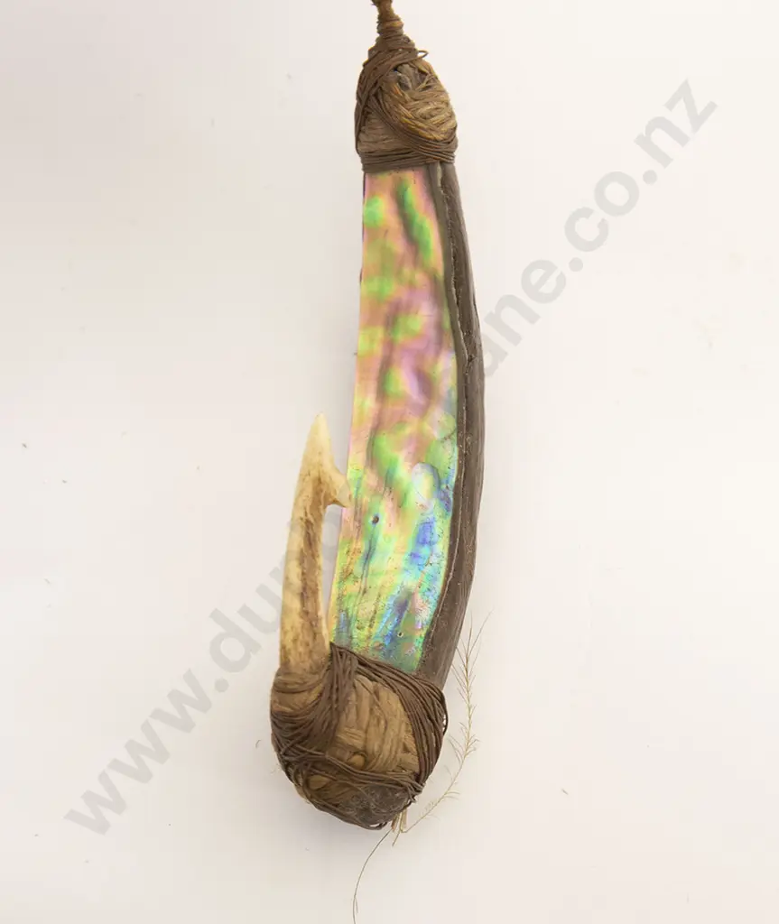 Matau/Fish Hook Image 1++