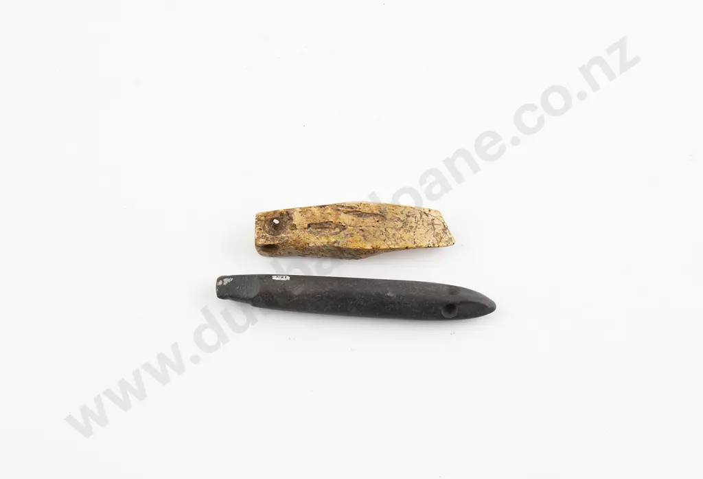 Stone Matau/Fishing Lure Shank & Bone Piece (Y-Number pending) Image 1++