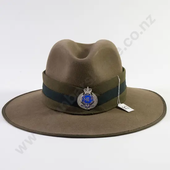 Modern NZ Slouch Hat with Military Police hat badge on khaki/dark green/khaki puggaree