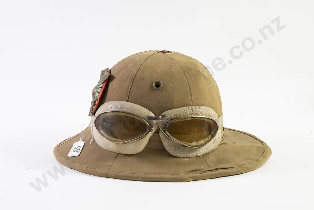 WWII Italian 4th Rgt Bersaglieri Pith Helmet Image 1++