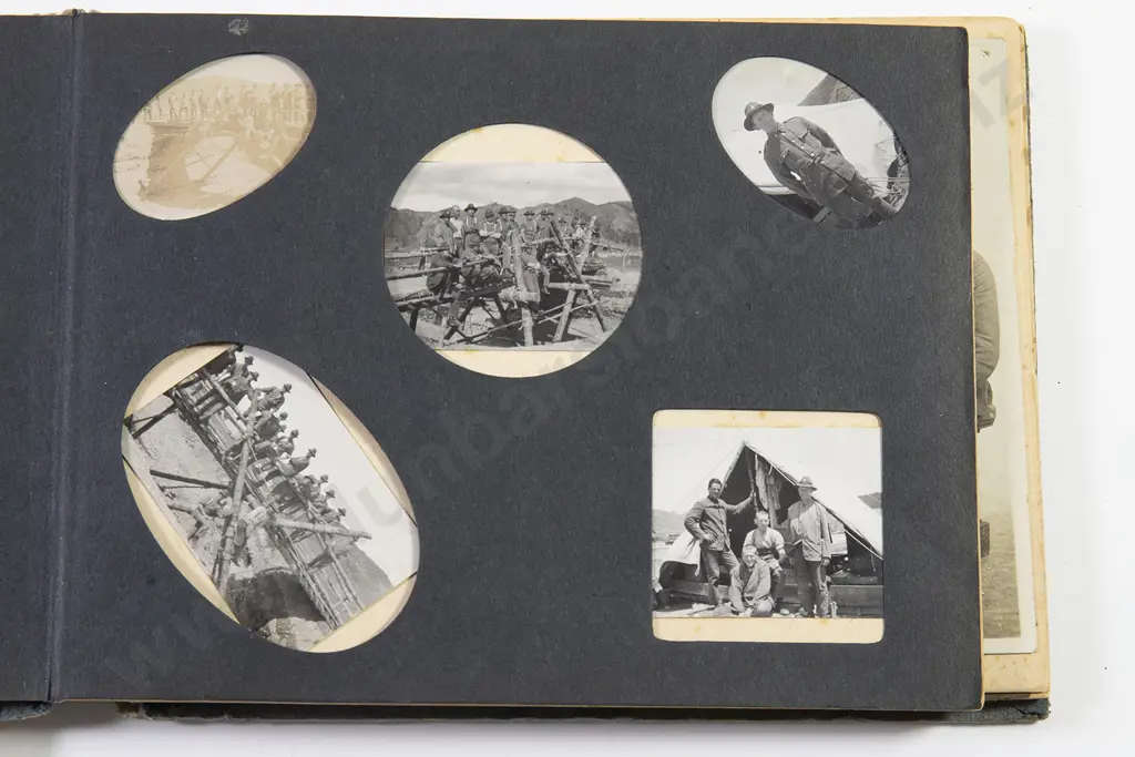 Small Album NZ WWII Military Snapshot Photographs & Postcards Image 1++