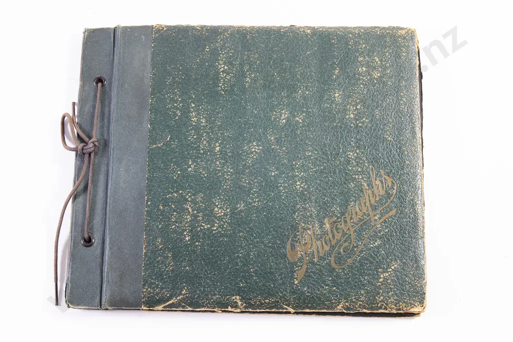 Small Album NZ WWII Military Snapshot Photographs & Postcards Image 1++