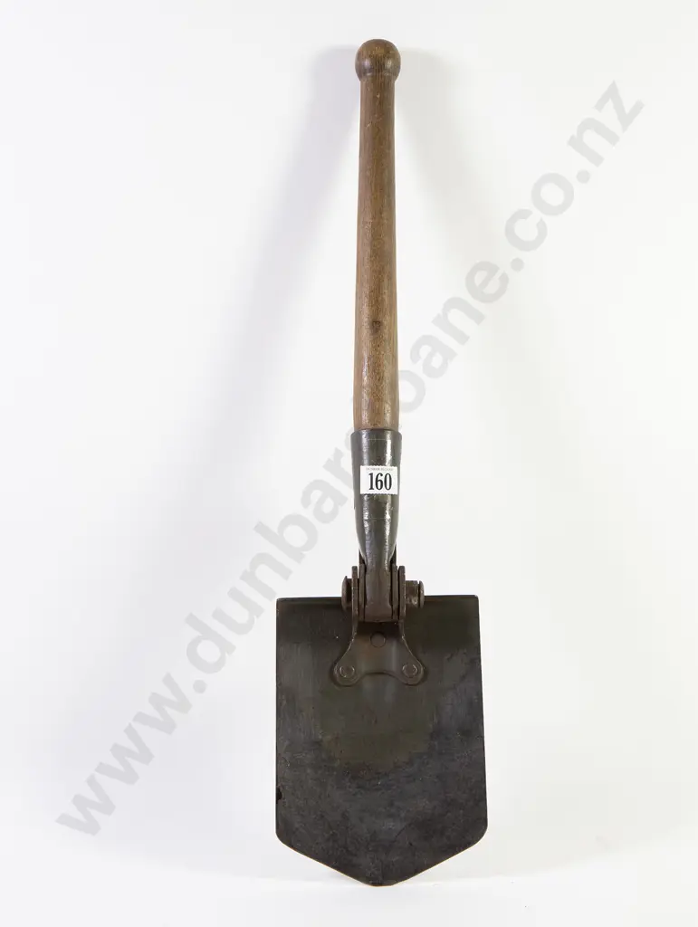 WWI Folding Trench Shovel Image 1++