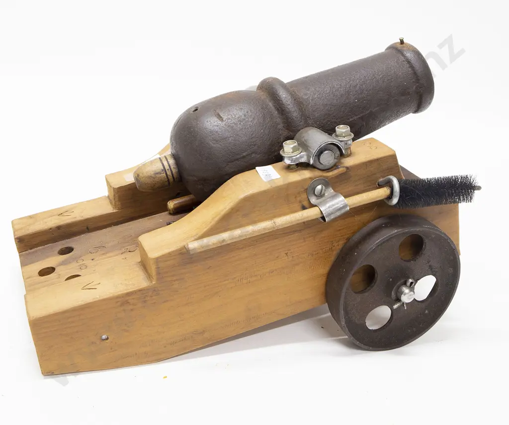 Antique Signal Cannon Image 1++