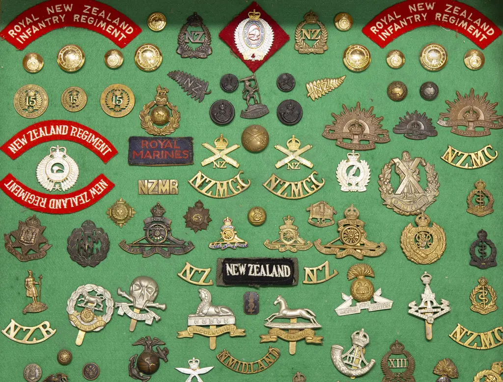 Collection Mainly NZ Military Insignia Image 1++
