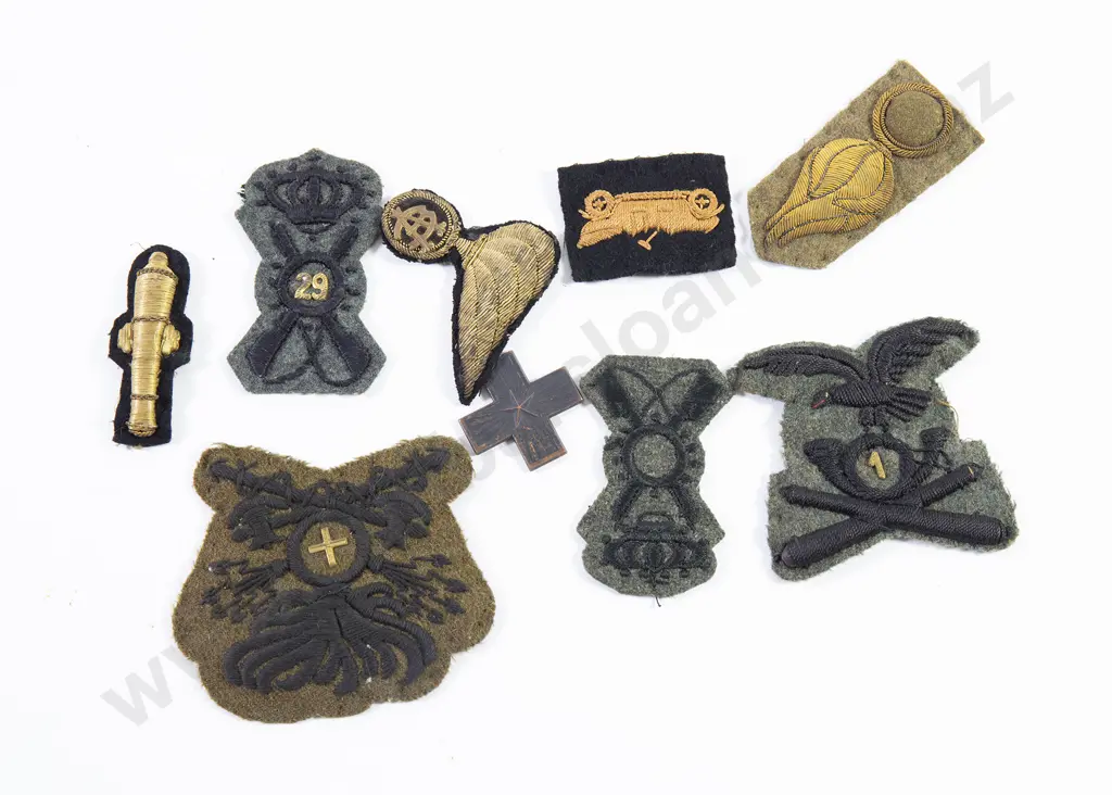 Eight Italian Cloth Military Insignia Image 1++