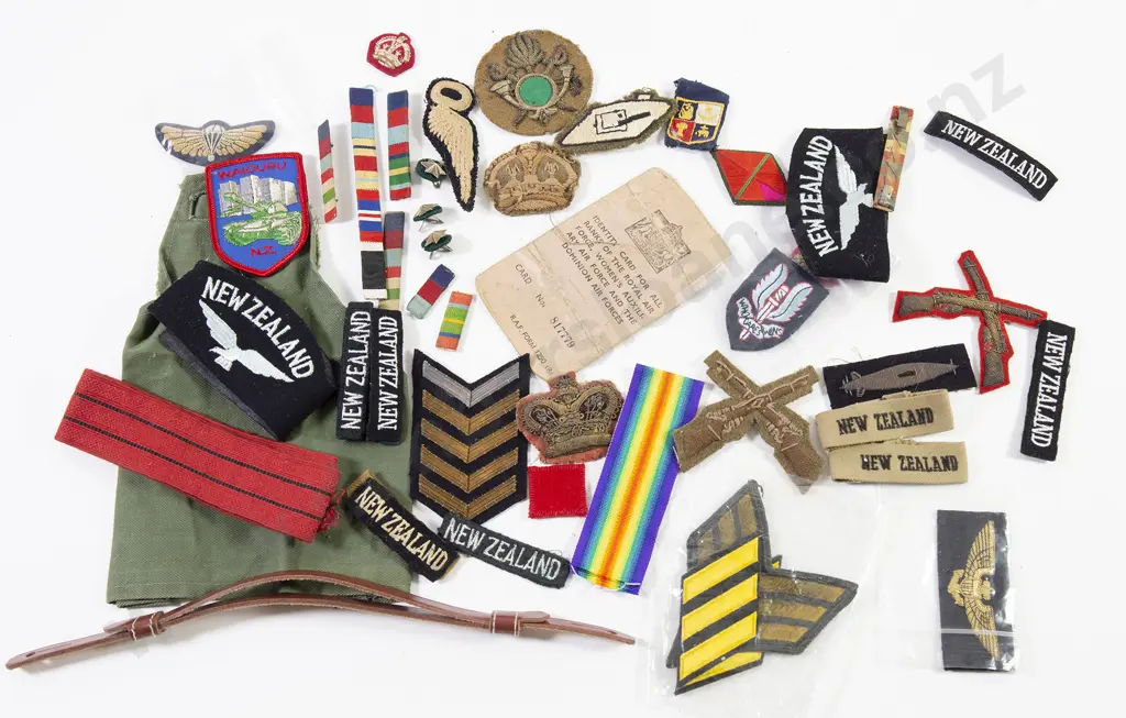 Collection Mainly NZ Military Cloth Badges and Insignia Image 1++