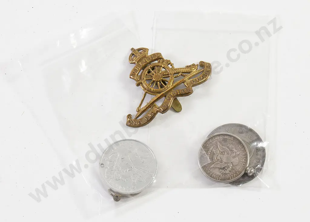 Collection of; Artillery cap badge Image 1++