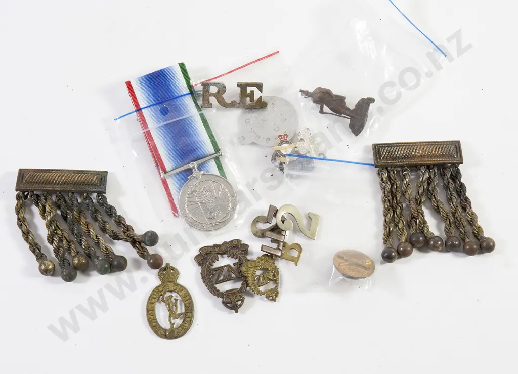 Collection of; NZ Military badges (faults) Image 1++