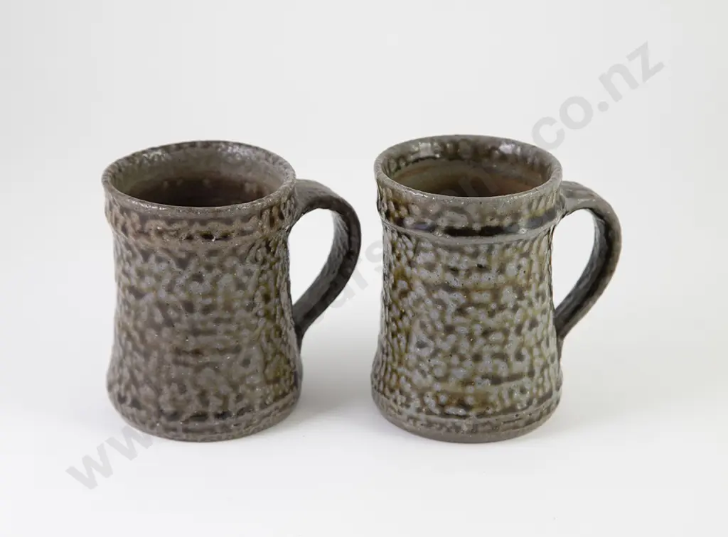 Mirek Smisek Pair of Mugs Image 1++