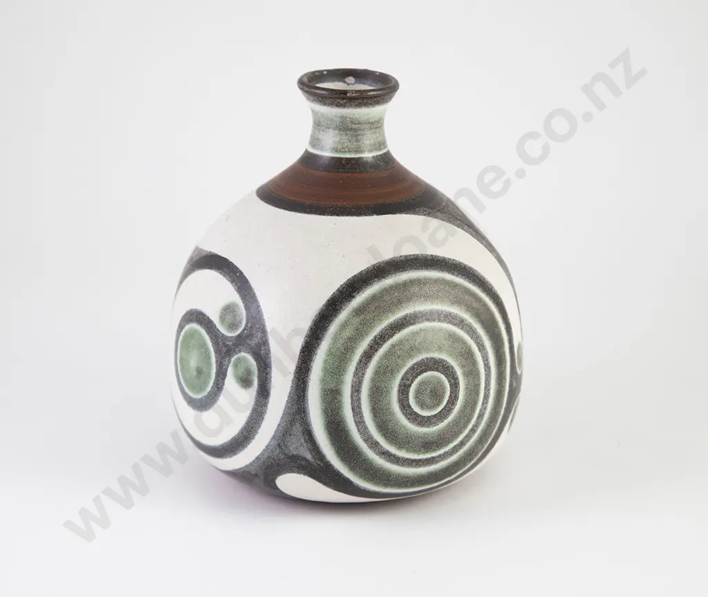 Anneke Borren Squat Ovoid Bottle Vase Image 1++