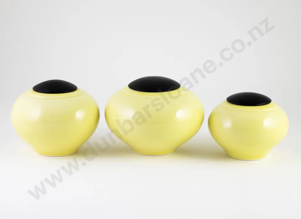 Anneke Borren Three Graduated Pots Image 1++