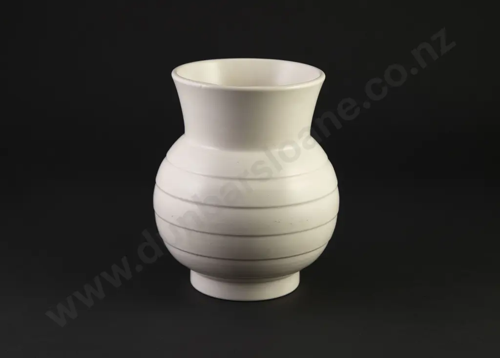 Crown Lynn Hand Potted Vase Image 1++