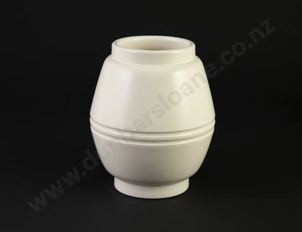 Crown Lynn Hand Potted Vase Image 1++
