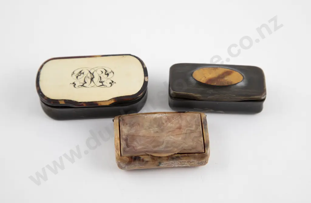 Three Victorian Snuff Boxes Image 1++