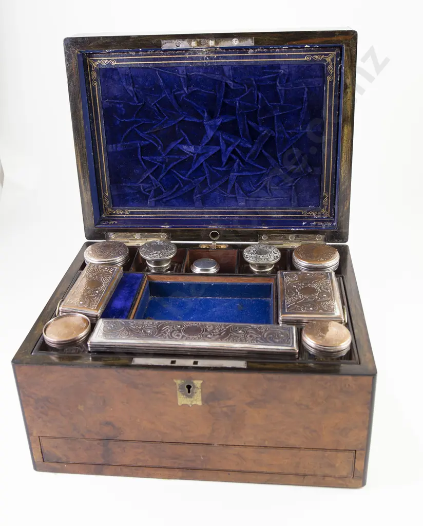 Vict Burr Walnut & Ebonised Portable Dressing Table Box Image 1++