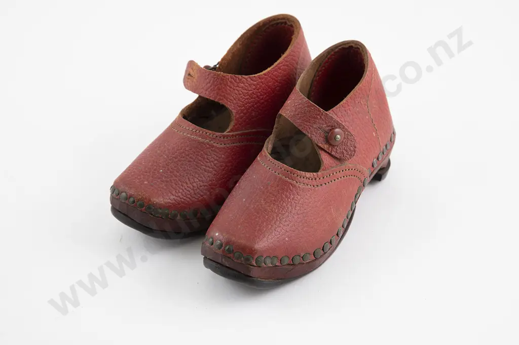 Pair Vintage Redferns Childs Clog Dance Shoes Image 1++