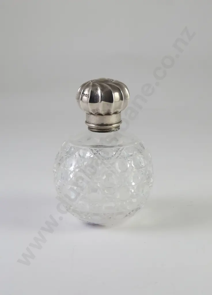Late Vict S/S Top Cut glass Scent bottle Image 1++