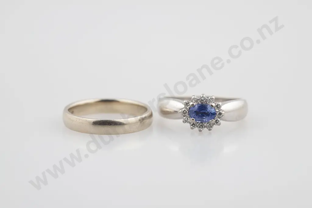 9ct 13stone Sapphire and Diamond Cluster Ring Image 1++