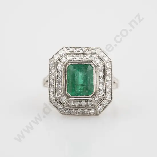 18ct White Gold 53stone Emerald & Diamond Cluster Ring