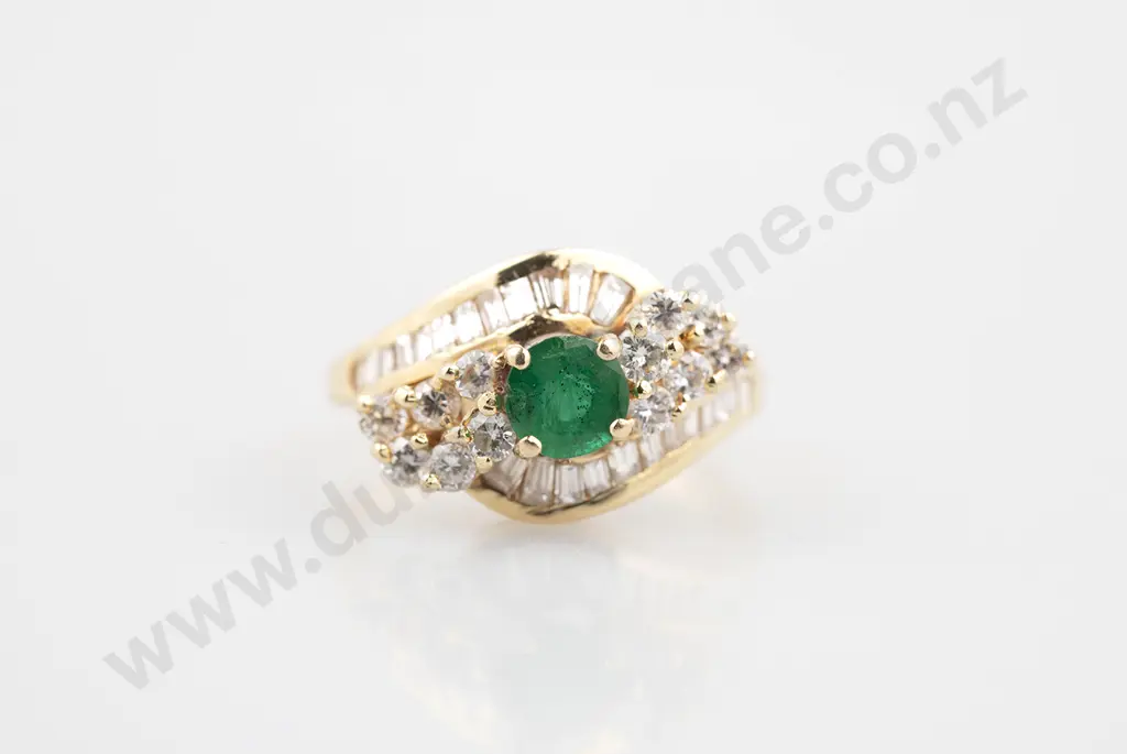 14ct 39stone Emerald & Diamond Ring Image 1++