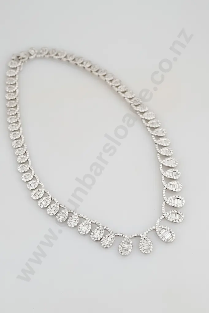18ct Diamond Necklace Image 1++
