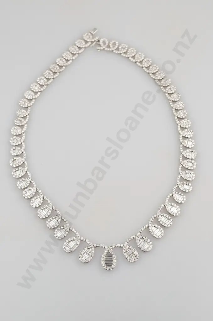 18ct Diamond Necklace Image 1++